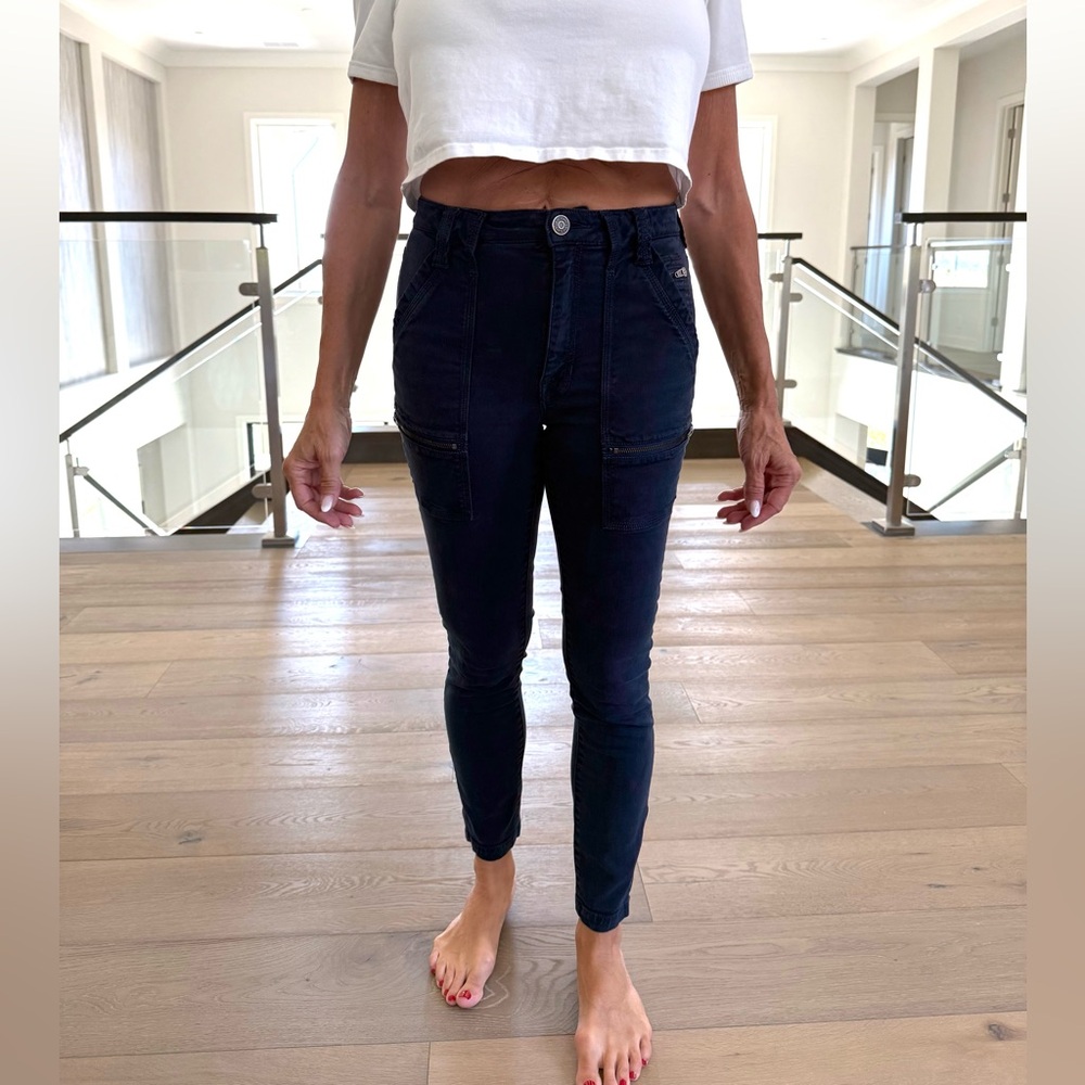 Women's Dark Blue Jeans